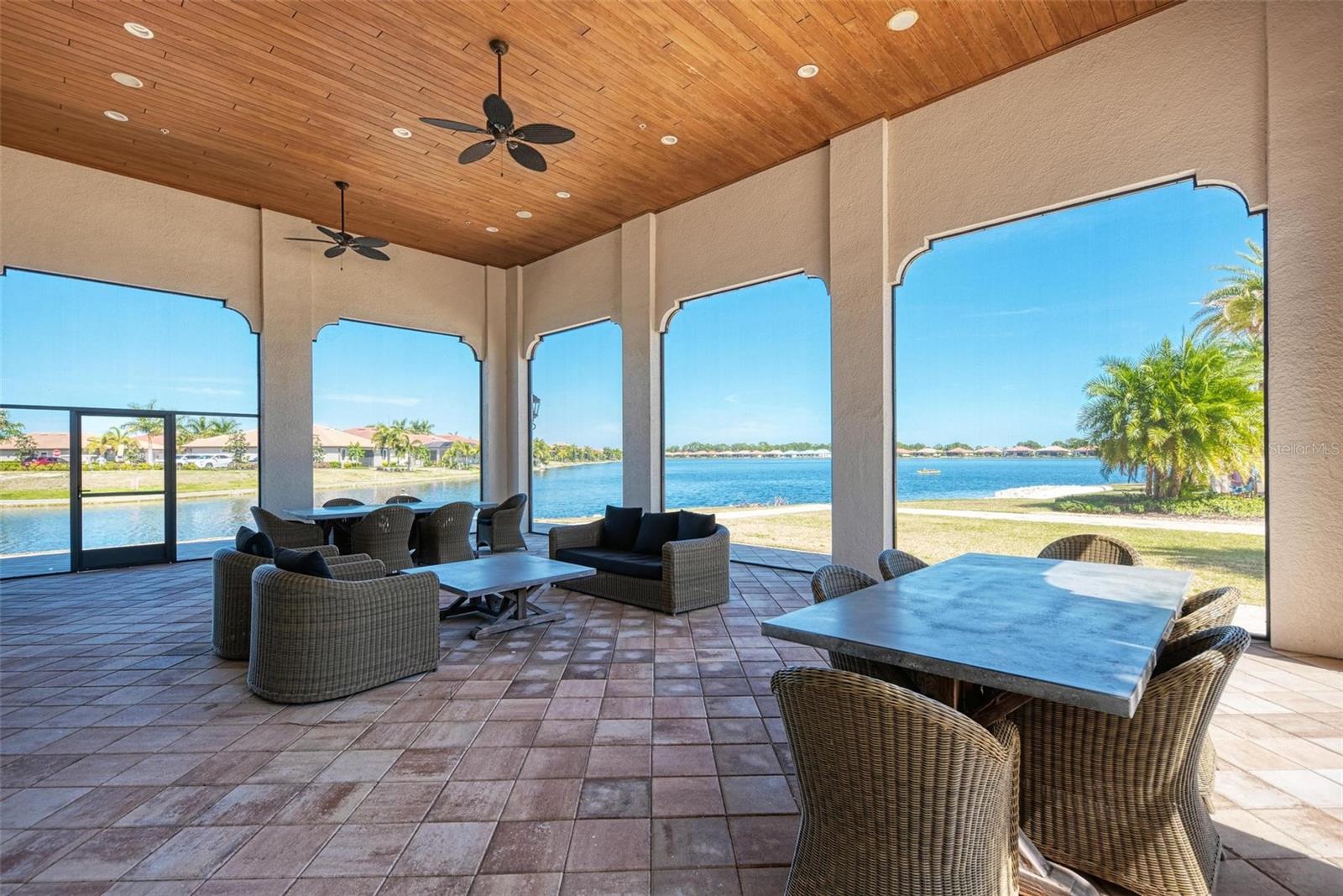 Image 90 of 98 For 138 Toscavilla Boulevard