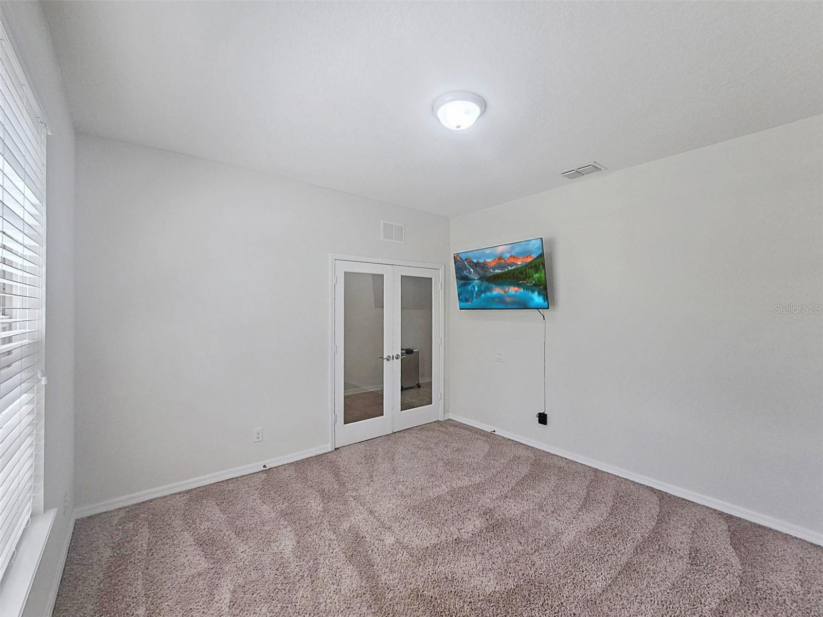 Image 11 of 32 For 5808 111th Avenue E