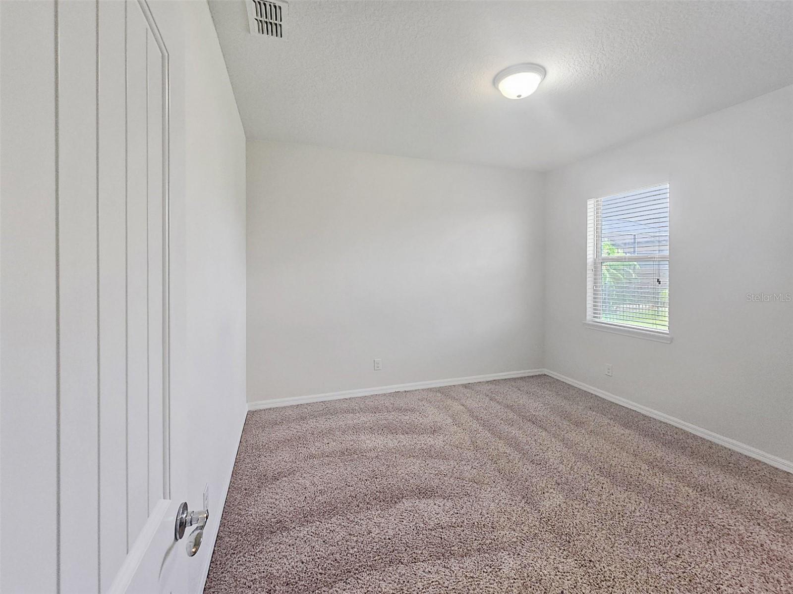 Image 15 of 32 For 5808 111th Avenue E