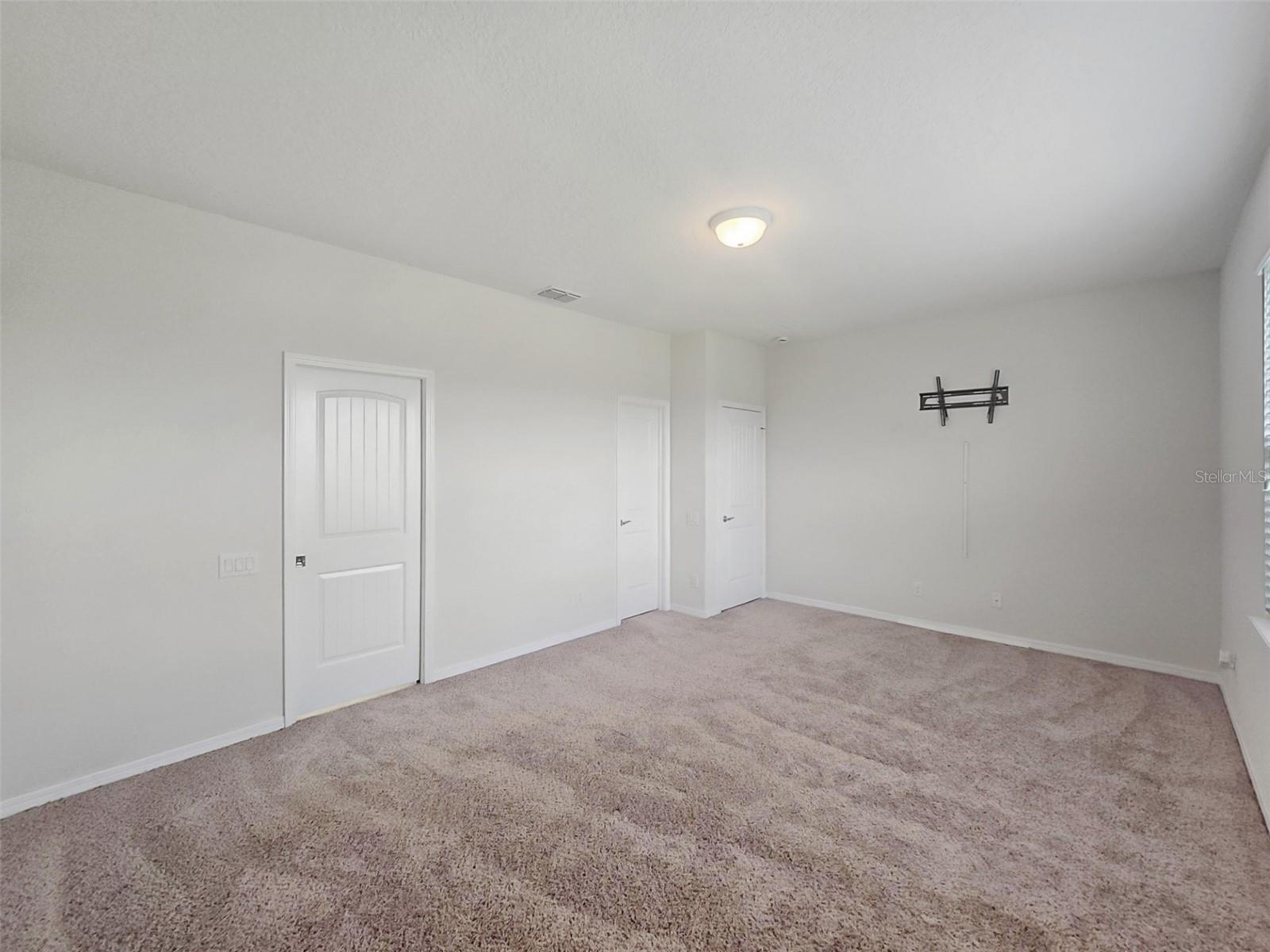 Image 17 of 32 For 5808 111th Avenue E
