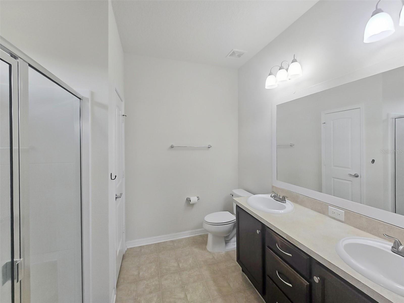 Image 18 of 32 For 5808 111th Avenue E