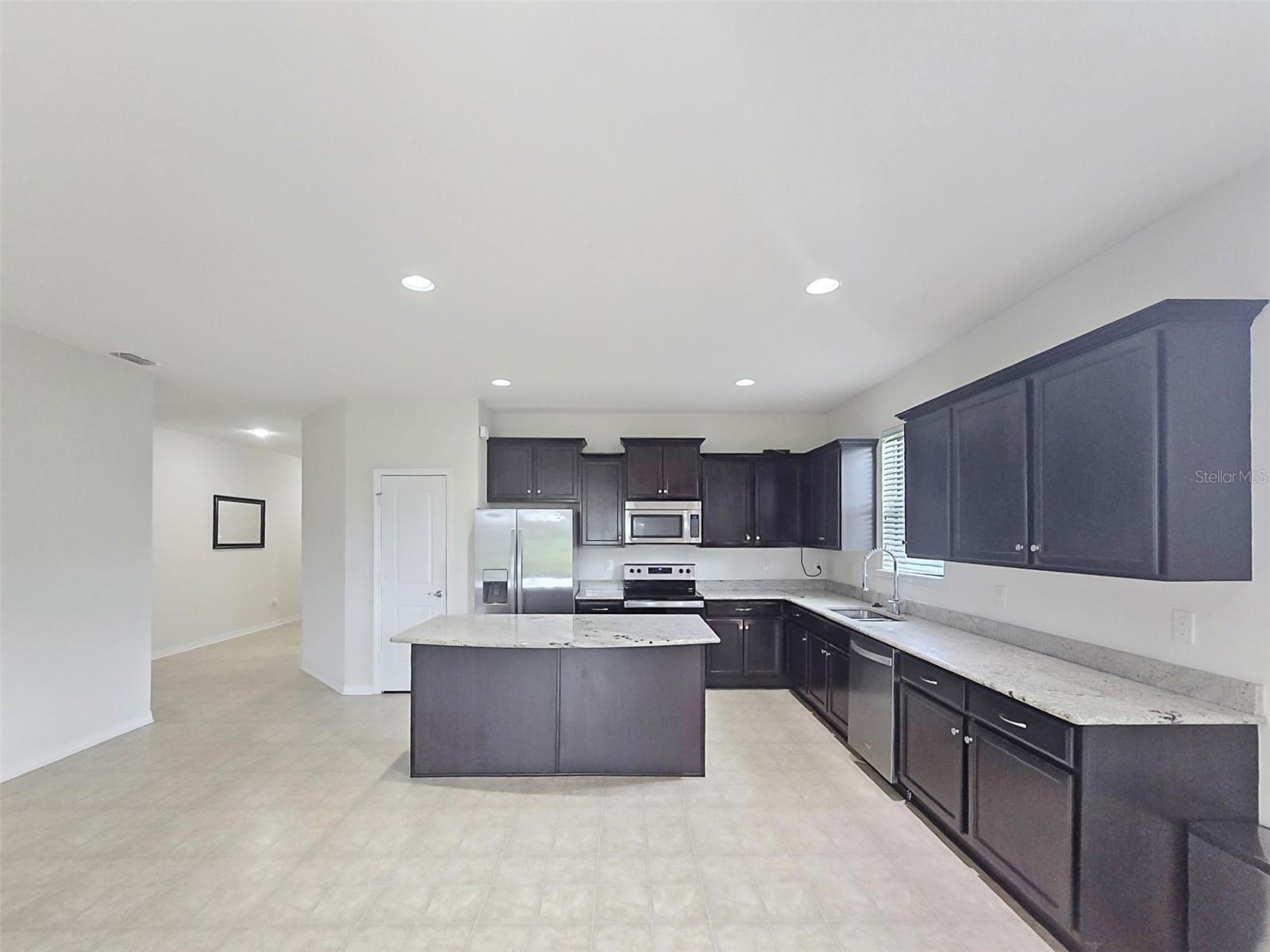 Image 9 of 32 For 5808 111th Avenue E