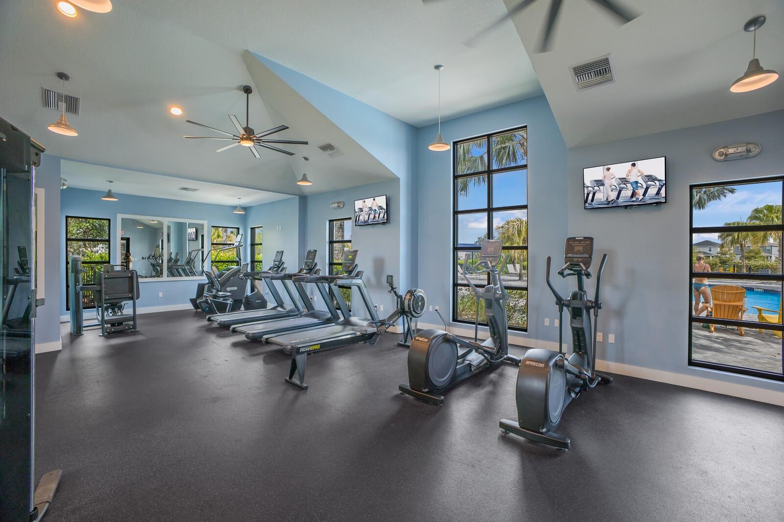 Image 33 of 72 For 8985 Royal River Circle