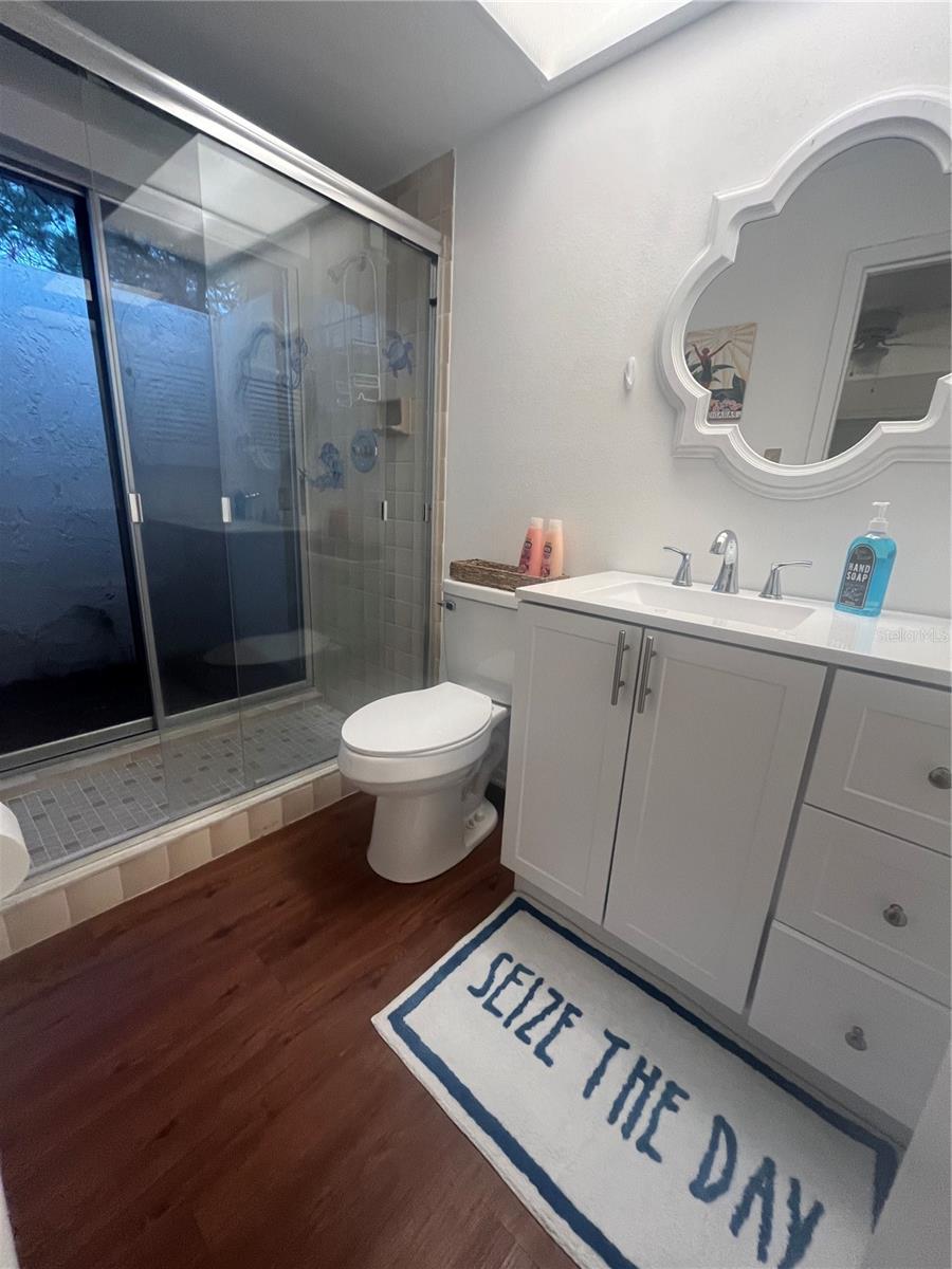 Image 14 of 25 For 631 Jefferson Avenue 631