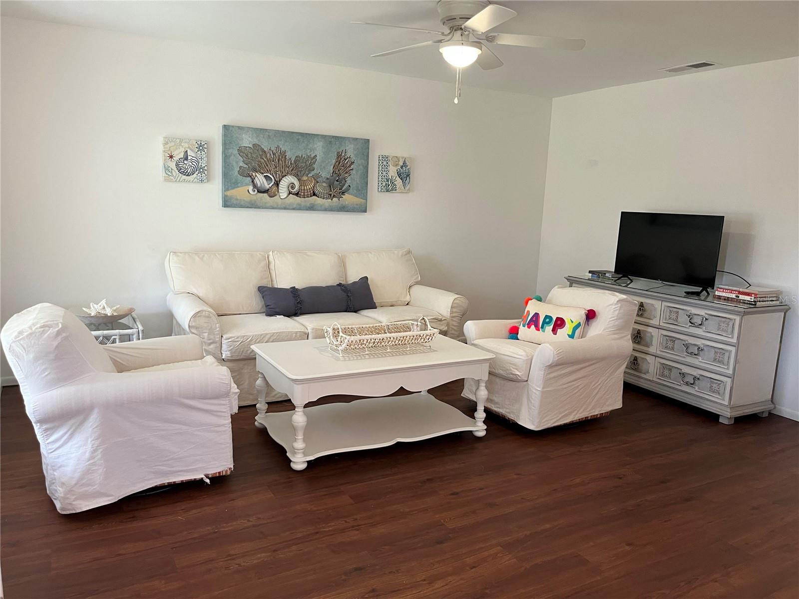 Image 8 of 25 For 631 Jefferson Avenue 631