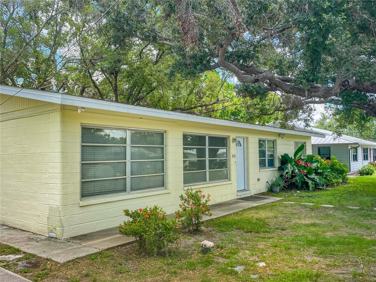 Image 2 of 2 For 2711 Lynnhurst Street