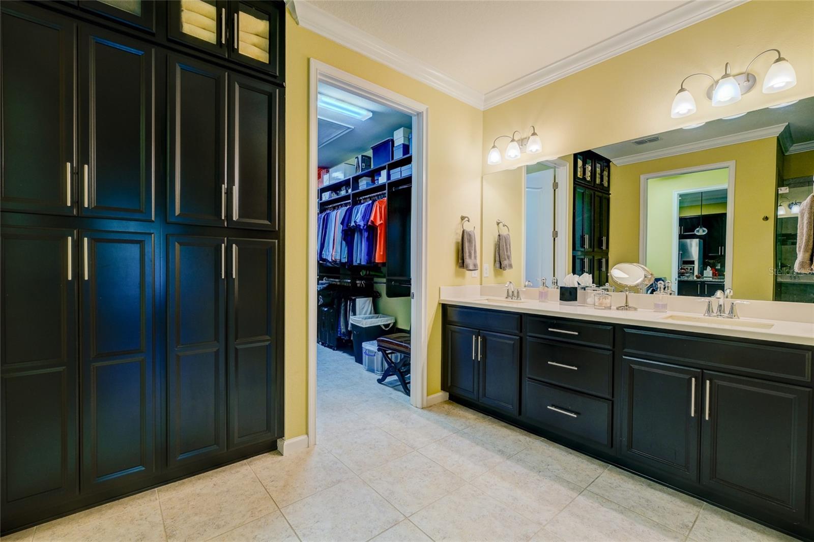 Listing photo id 31 for 3681 Divot Lane