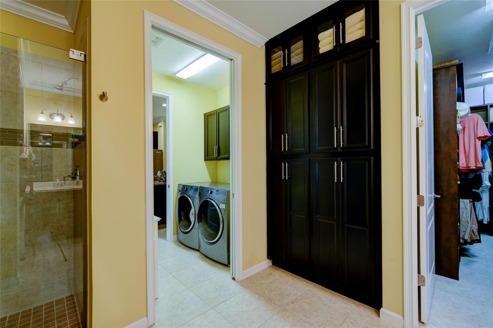 Listing photo id 33 for 3681 Divot Lane
