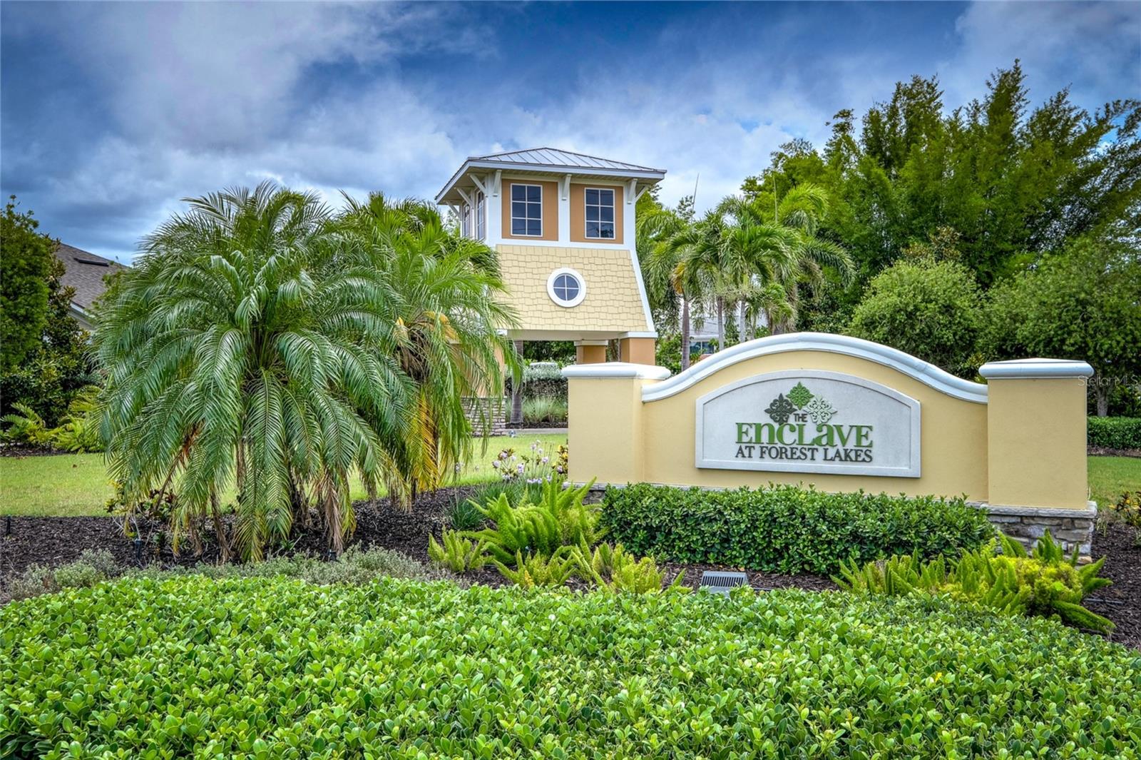 Listing photo id 44 for 3681 Divot Lane