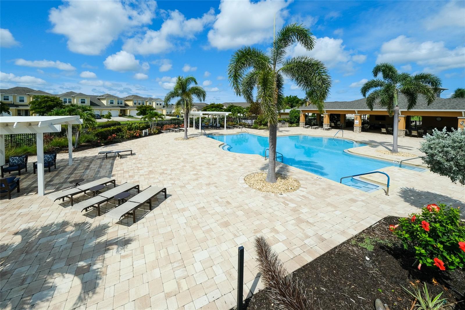 Listing photo id 47 for 3681 Divot Lane