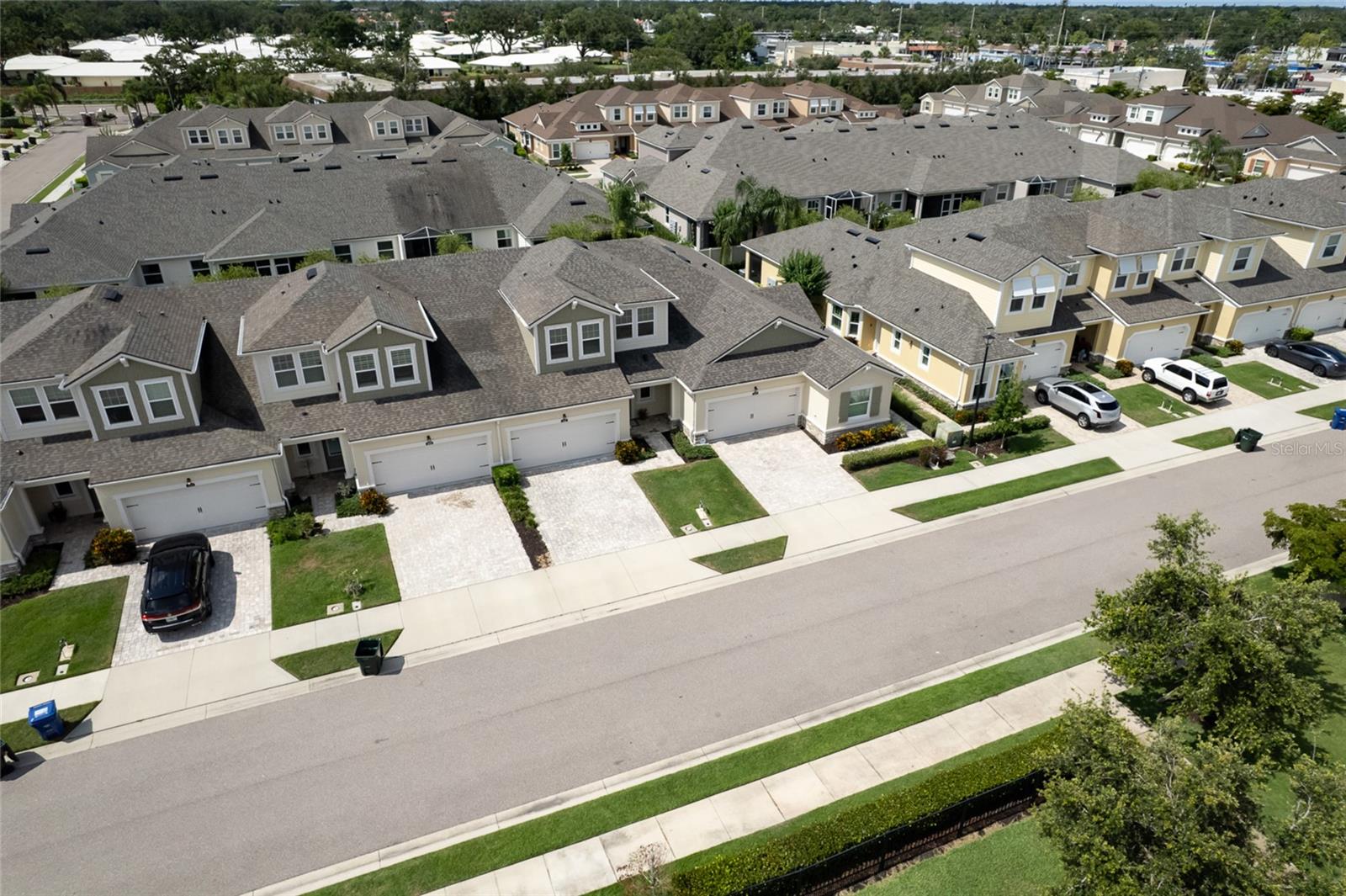 Listing photo id 57 for 3681 Divot Lane