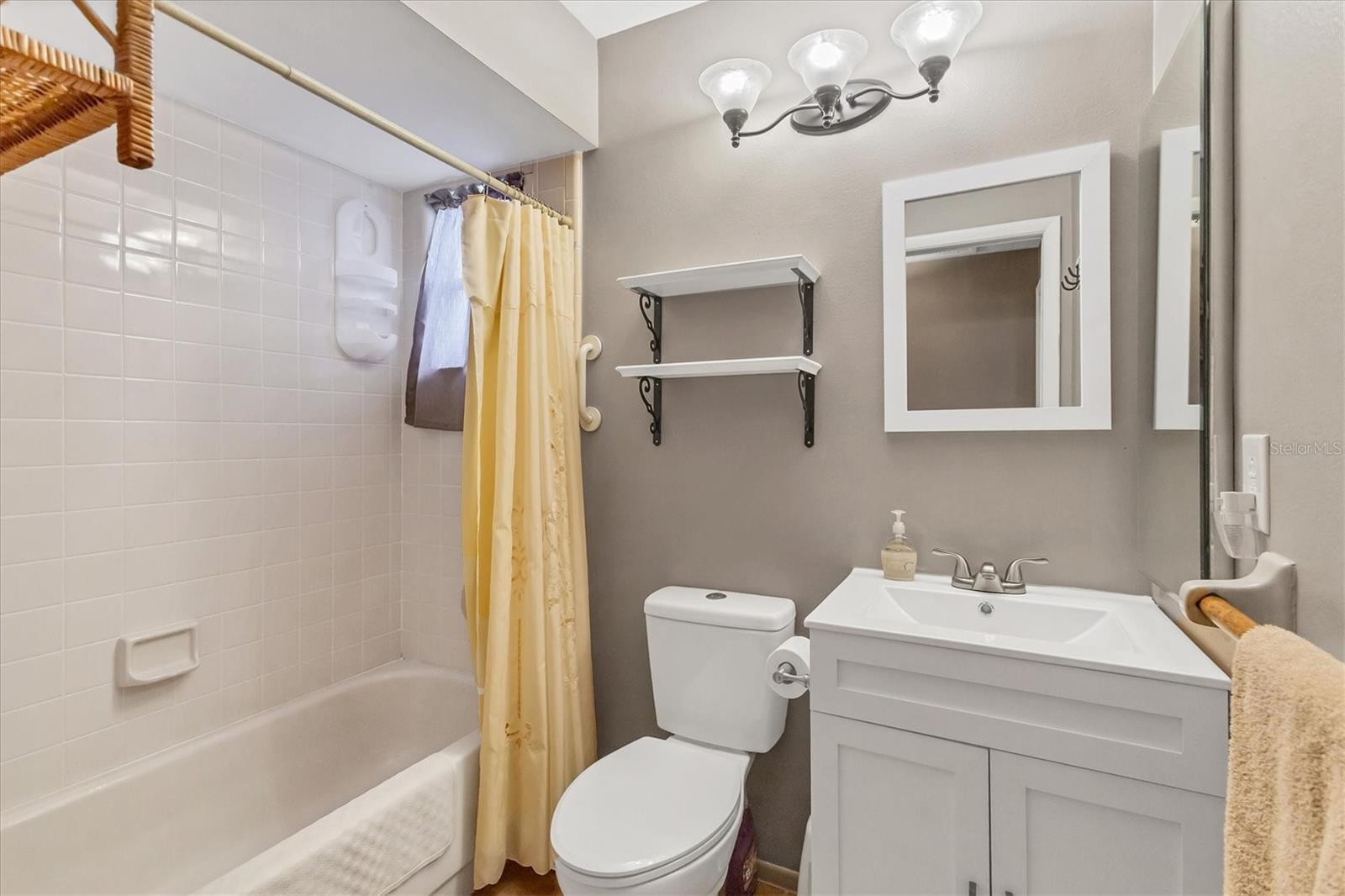 Image 16 of 35 For 4017 38th Street W