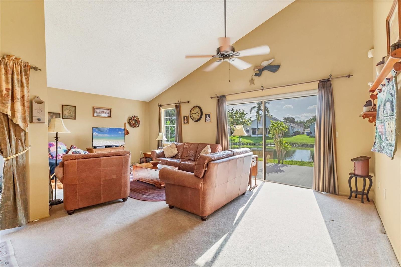Image 9 of 35 For 4017 38th Street W