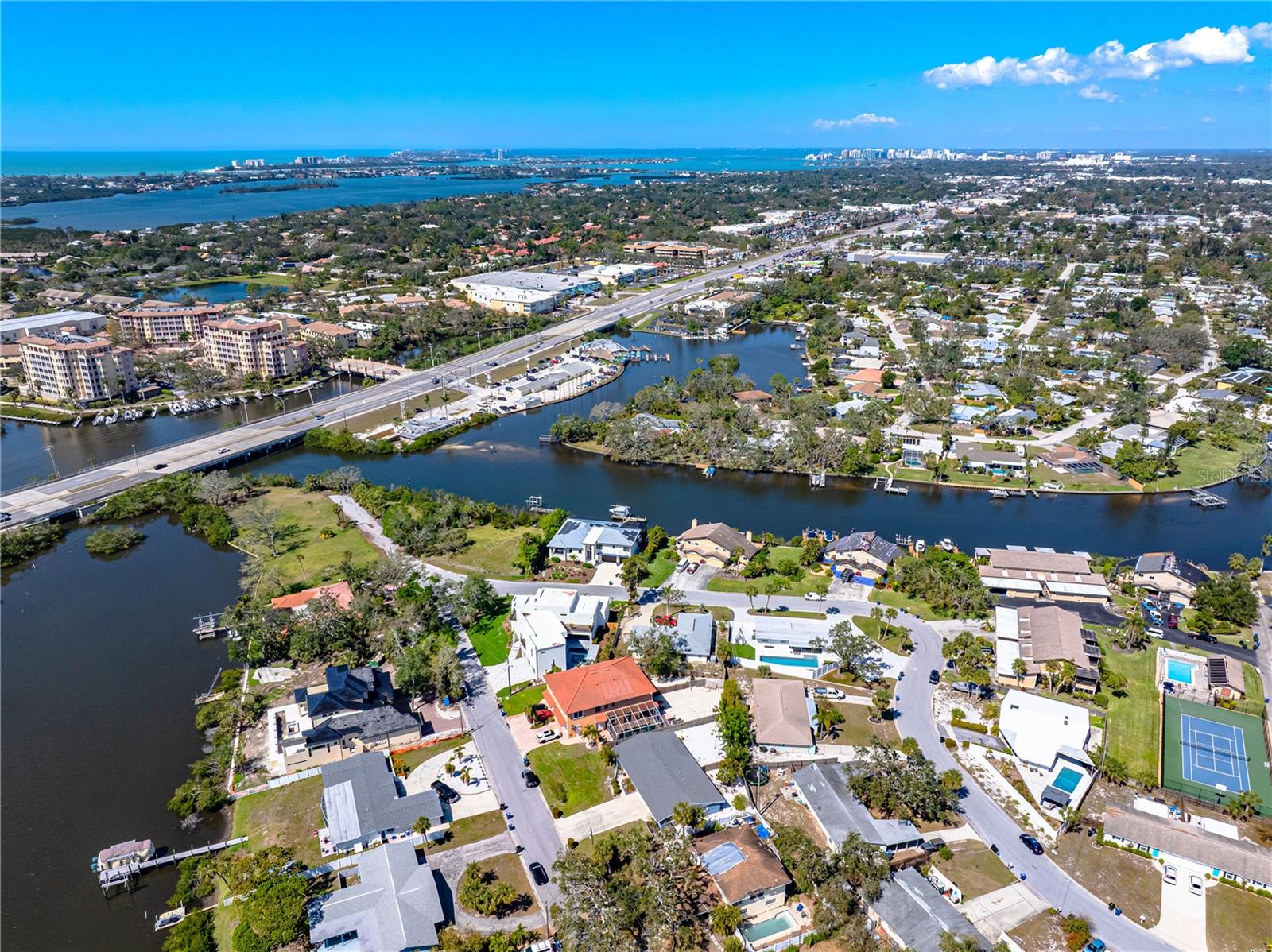 Image 17 of 40 For 2119-2125 Montclair Drive 2119 & 212
