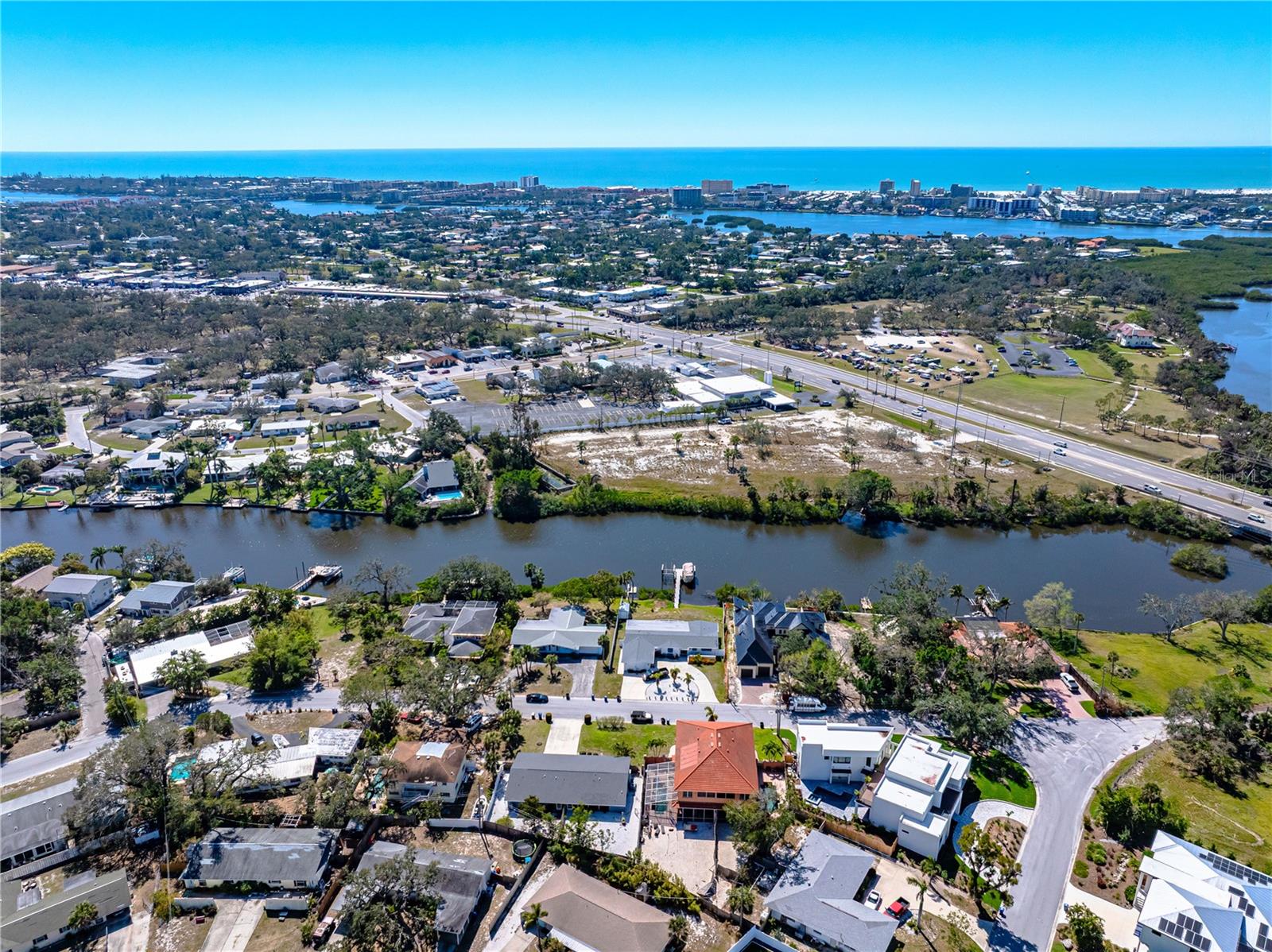Image 20 of 40 For 2119-2125 Montclair Drive 2119 & 212