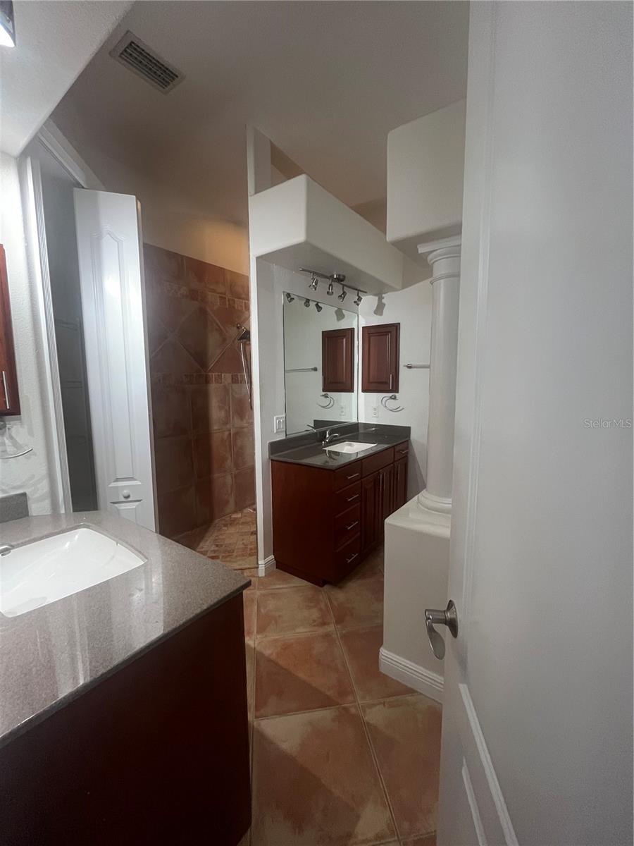 Image 31 of 40 For 2119-2125 Montclair Drive 2119 & 212