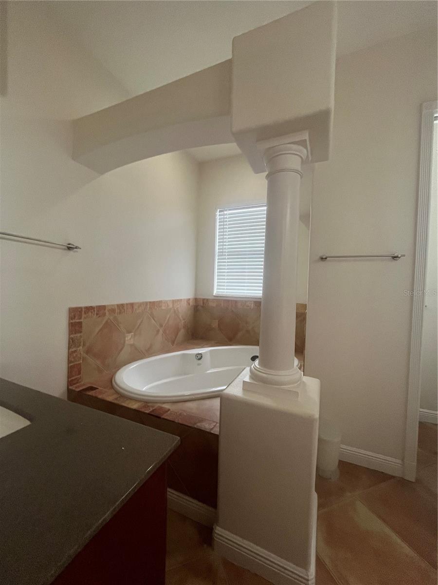 Image 32 of 40 For 2119-2125 Montclair Drive 2119 & 212