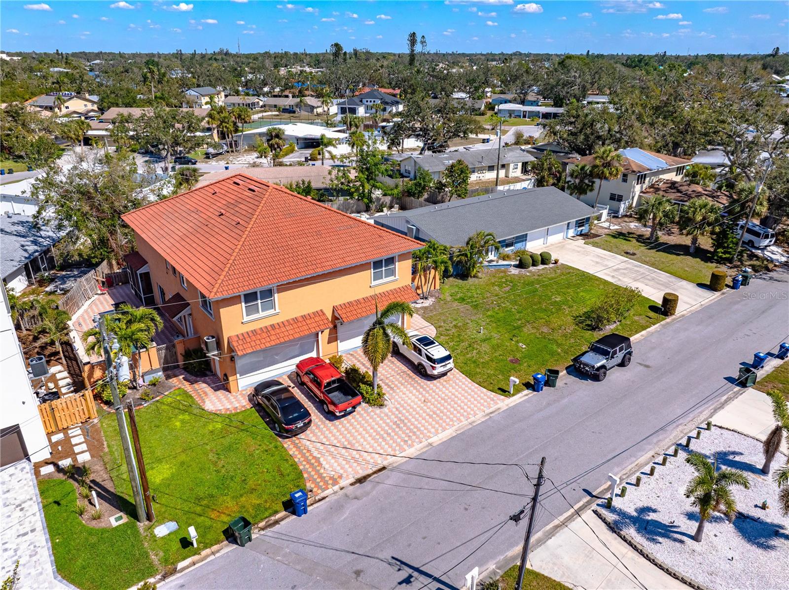 Image 6 of 40 For 2119-2125 Montclair Drive 2119 & 212