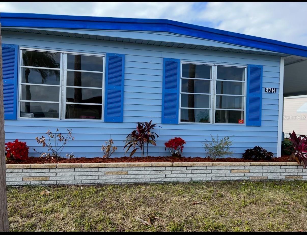 Image 2 of 11 For 214 Spanish Lakes Drive