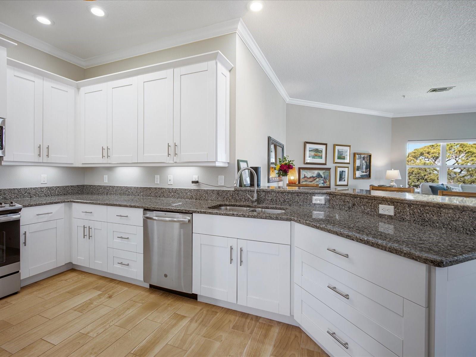Image 7 of 54 For 7840 34th Ave W 303