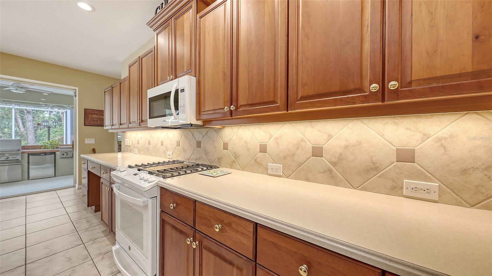 Image 15 of 71 For 7012 Treymore Court