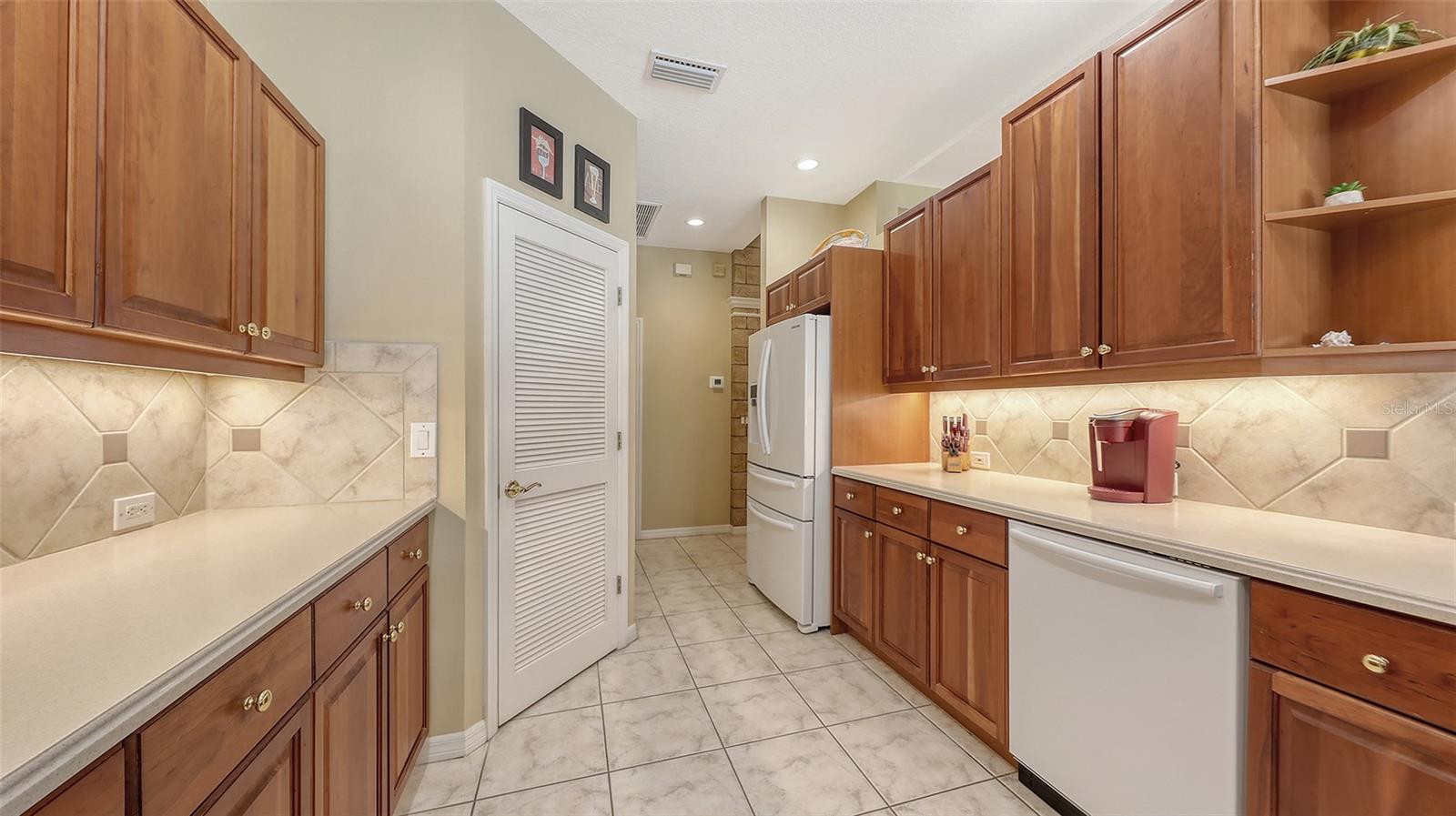 Image 16 of 71 For 7012 Treymore Court