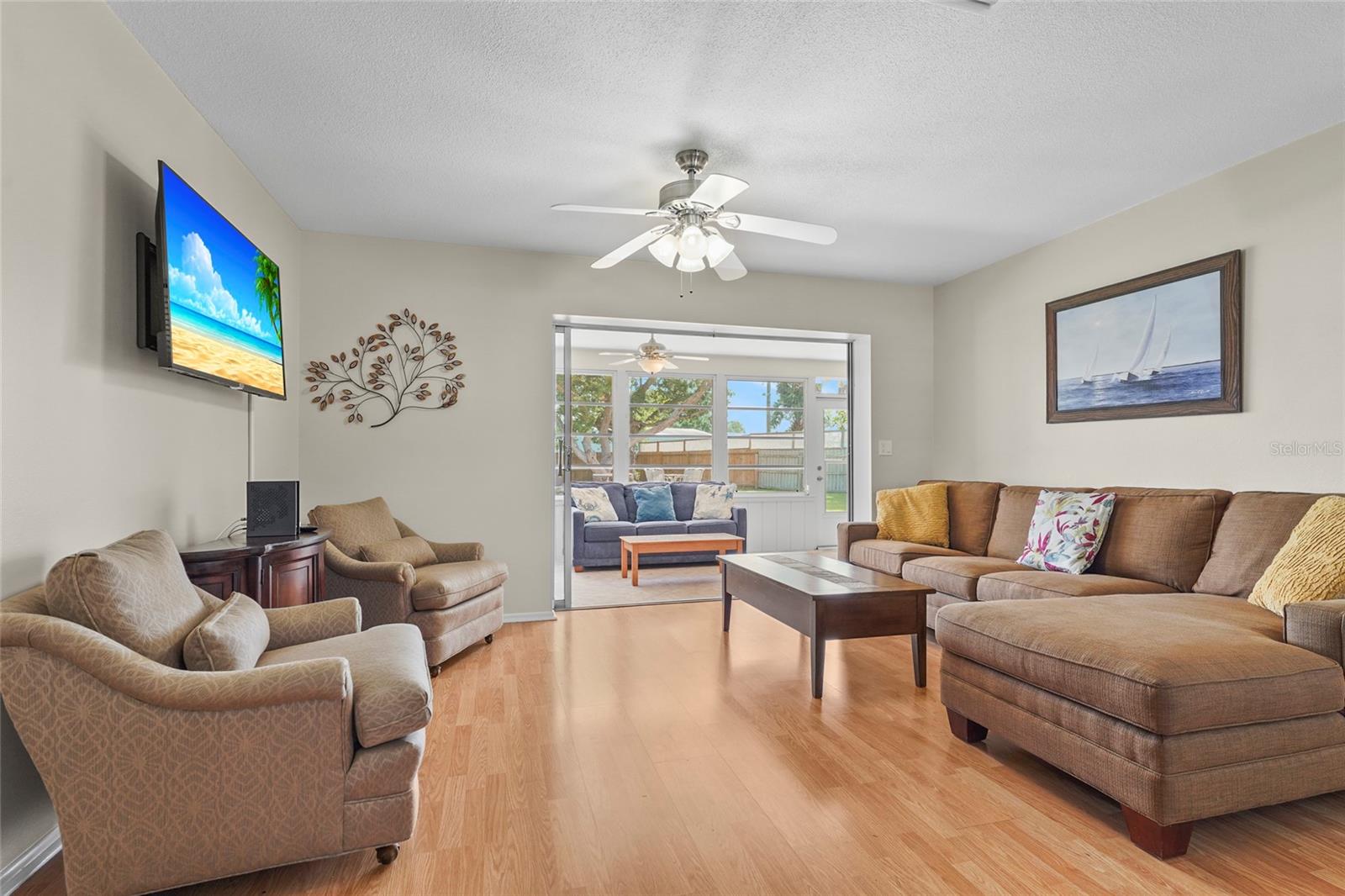 Image 2 of 38 For 409 Archibald Avenue