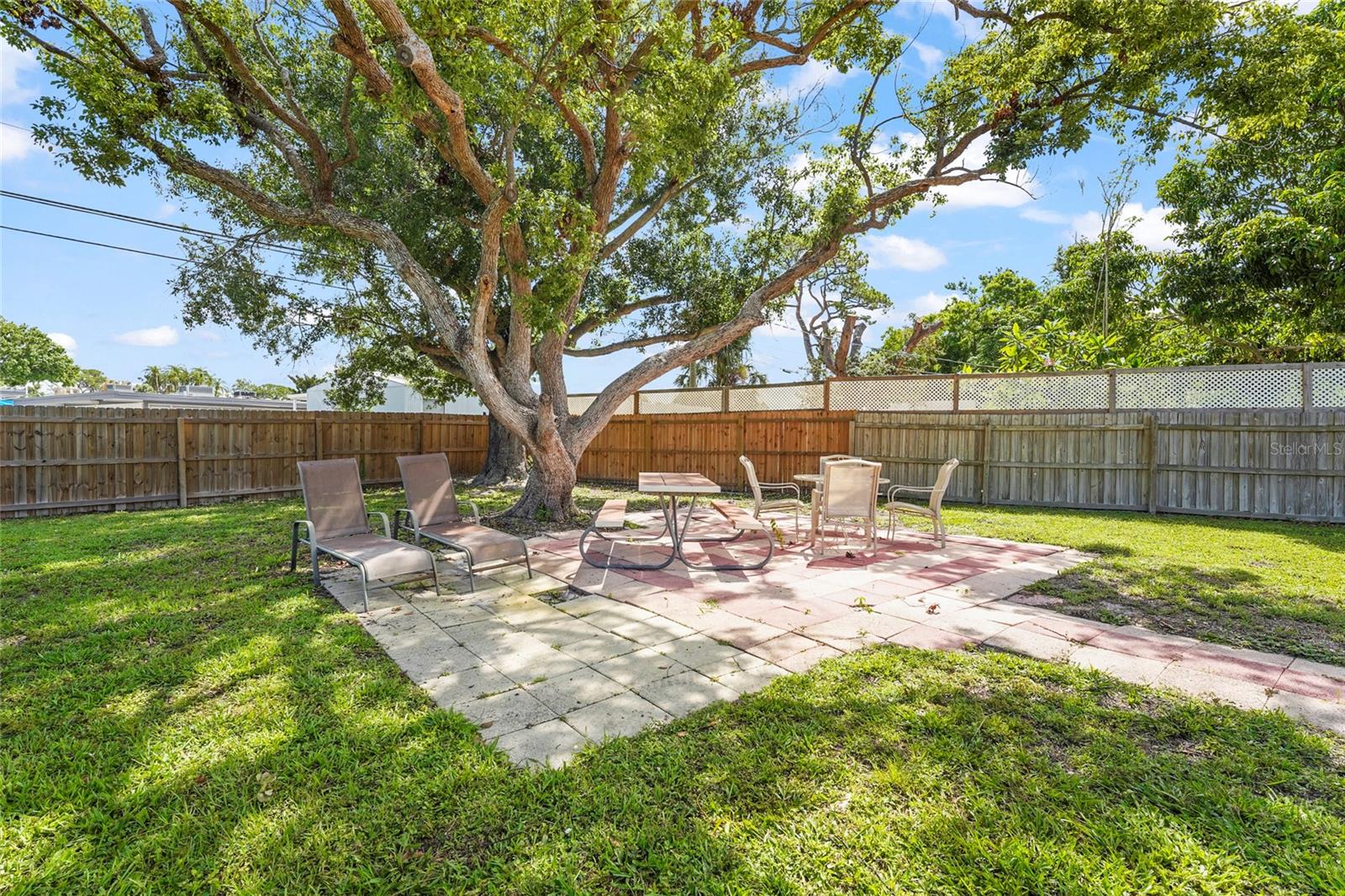Image 34 of 38 For 409 Archibald Avenue