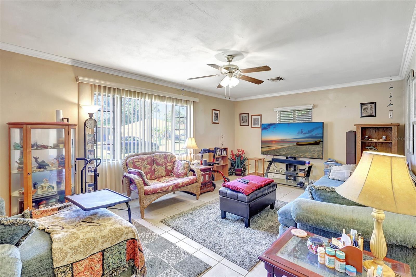 Image 18 of 32 For 2622 11th Avenue W