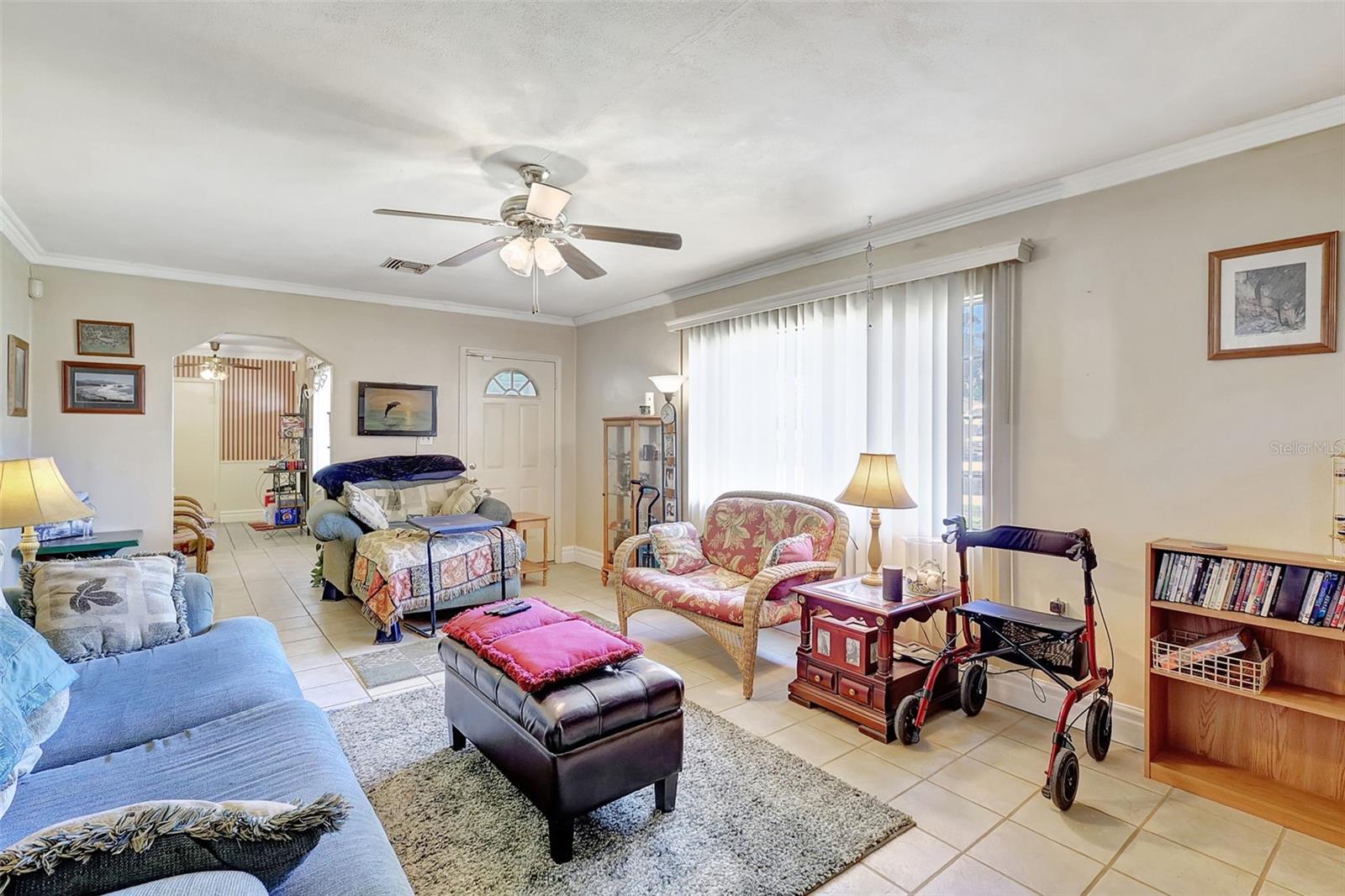 Image 22 of 32 For 2622 11th Avenue W