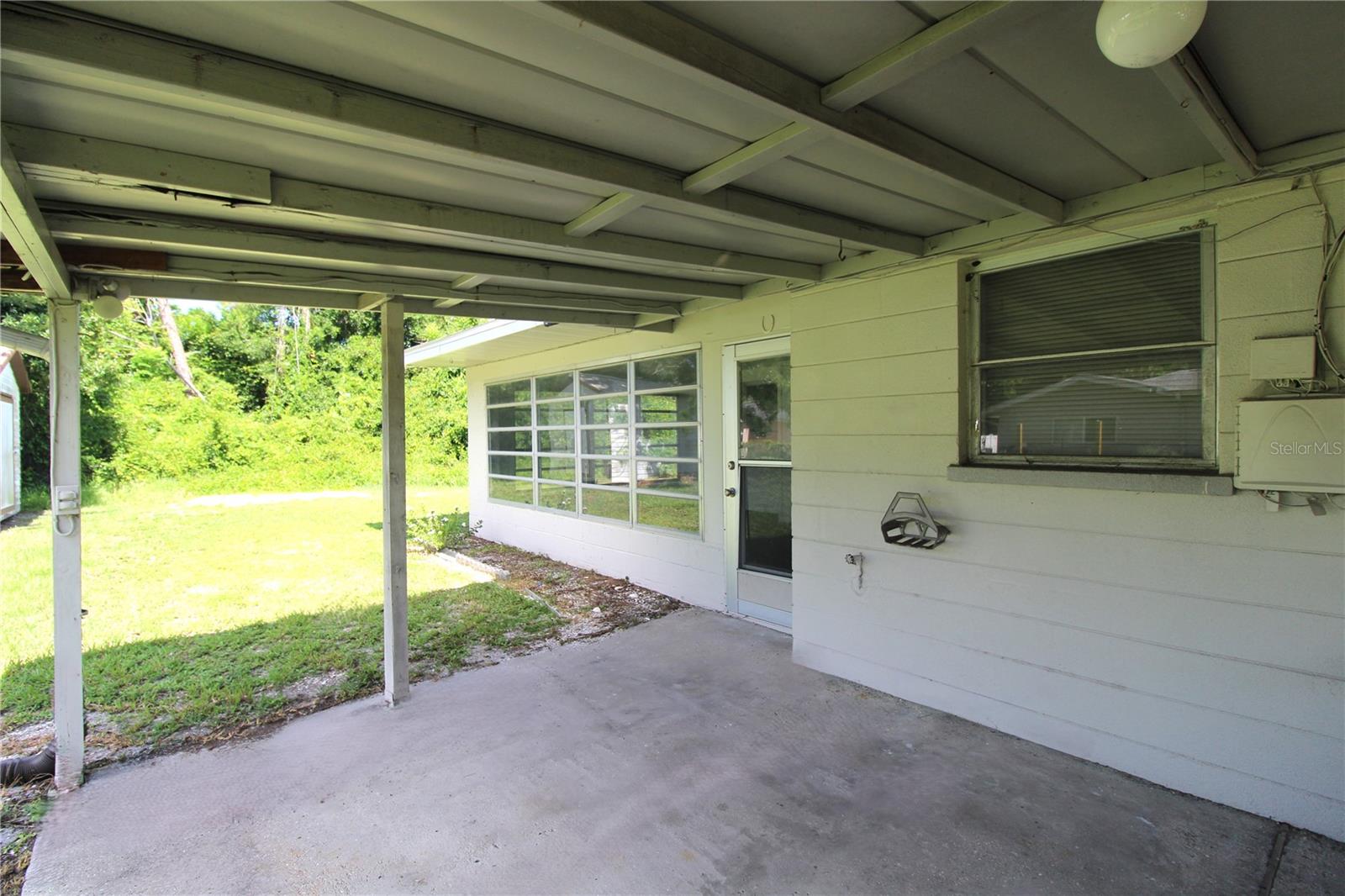 Image 15 of 17 For 416 Briarwood Road