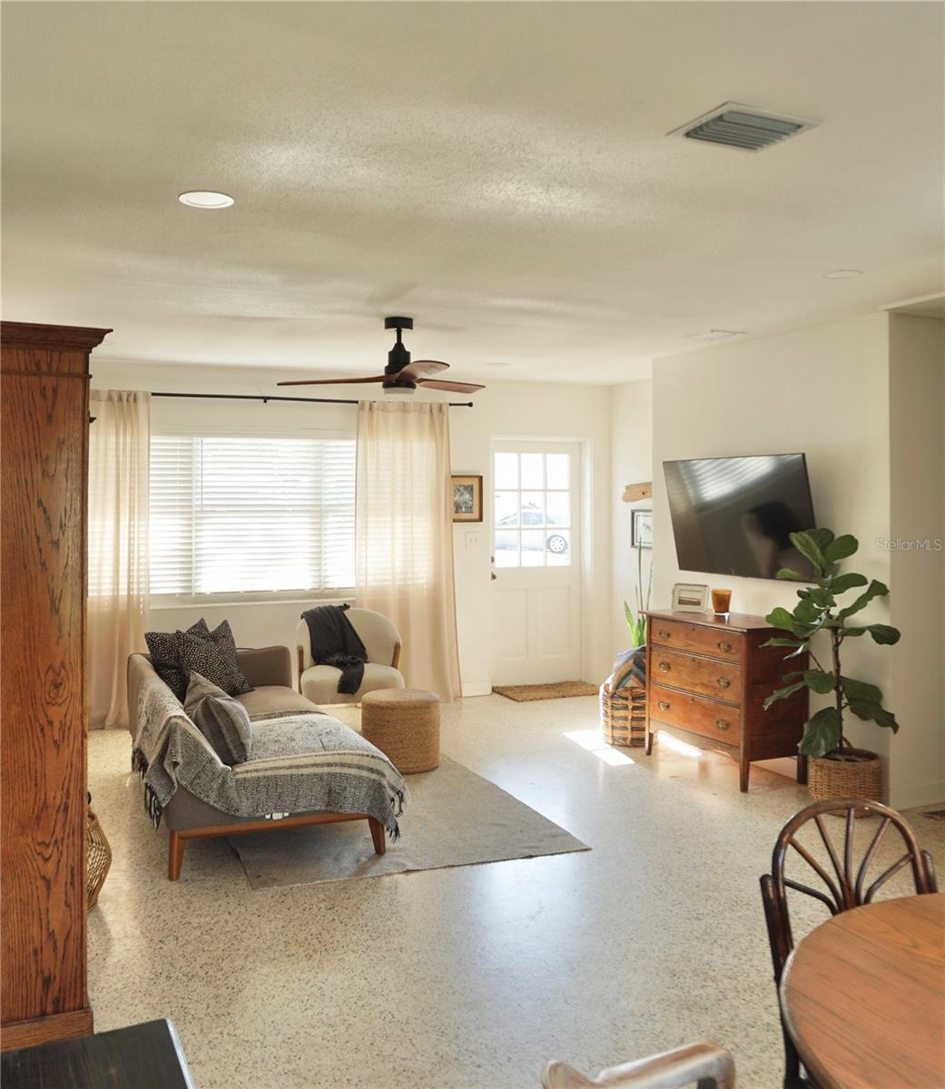 Image 5 of 30 For 1207 65th Street Nw