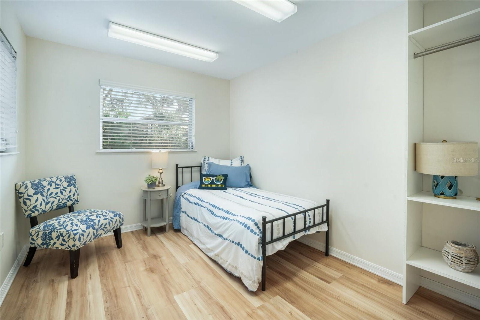 Image 21 of 38 For 520 27th Street W