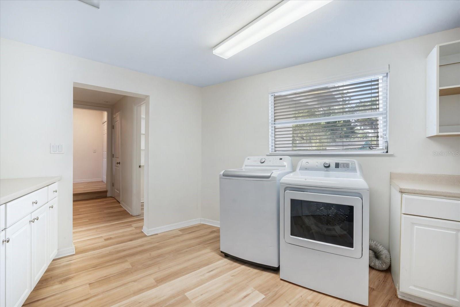 Image 22 of 38 For 520 27th Street W