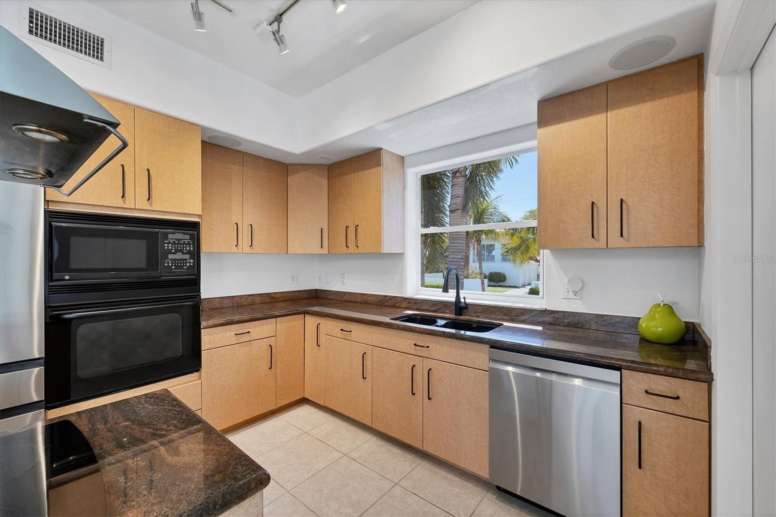 Image 12 of 56 For 1168 Westway Drive