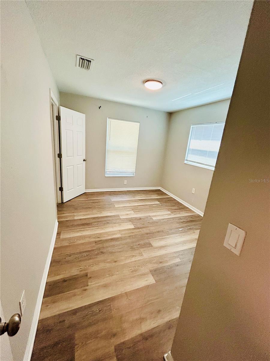 Image 10 of 10 For 804 12th St E  808