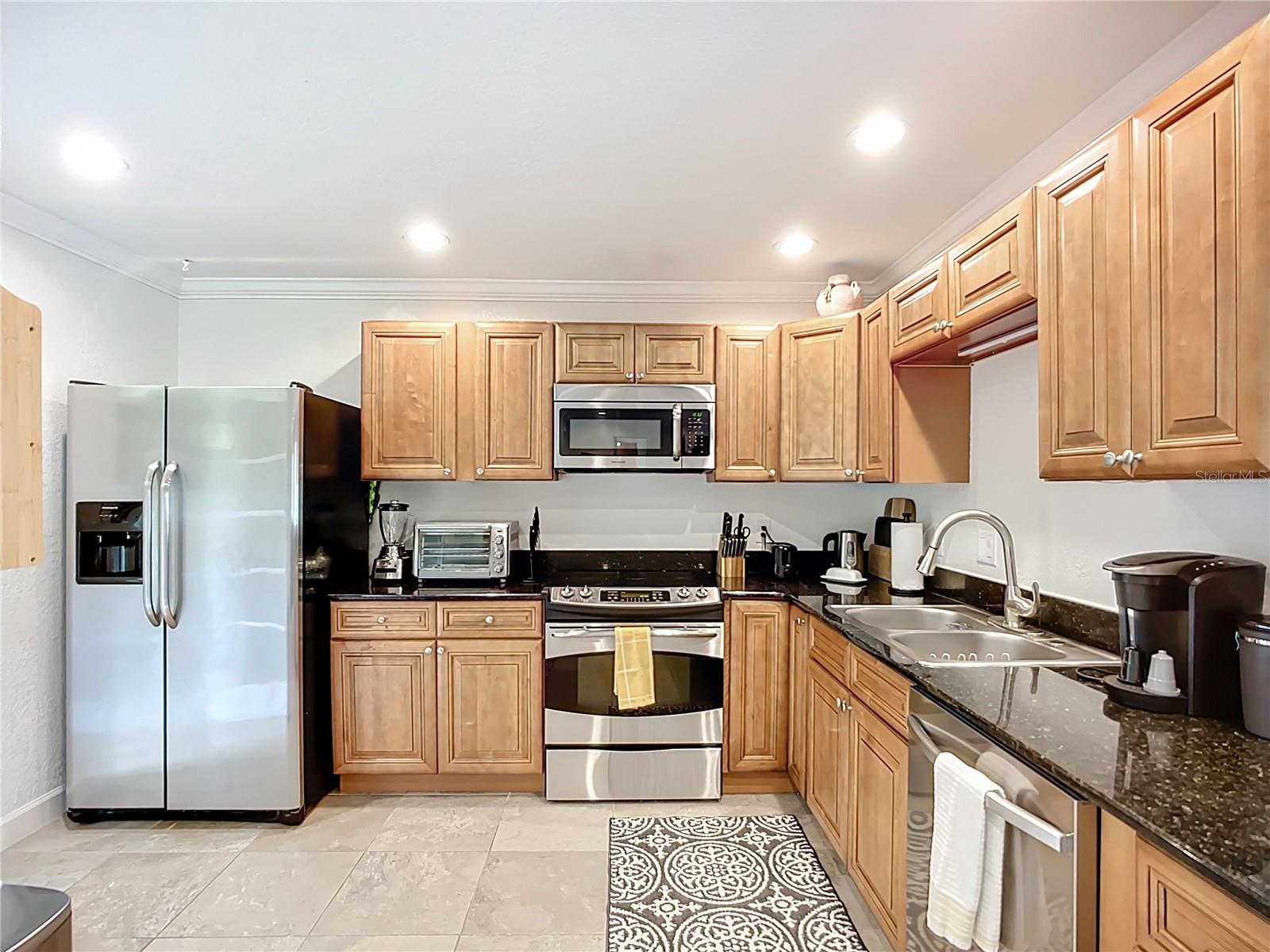 Image 13 of 42 For 2220 Bahia Vista Street G-4