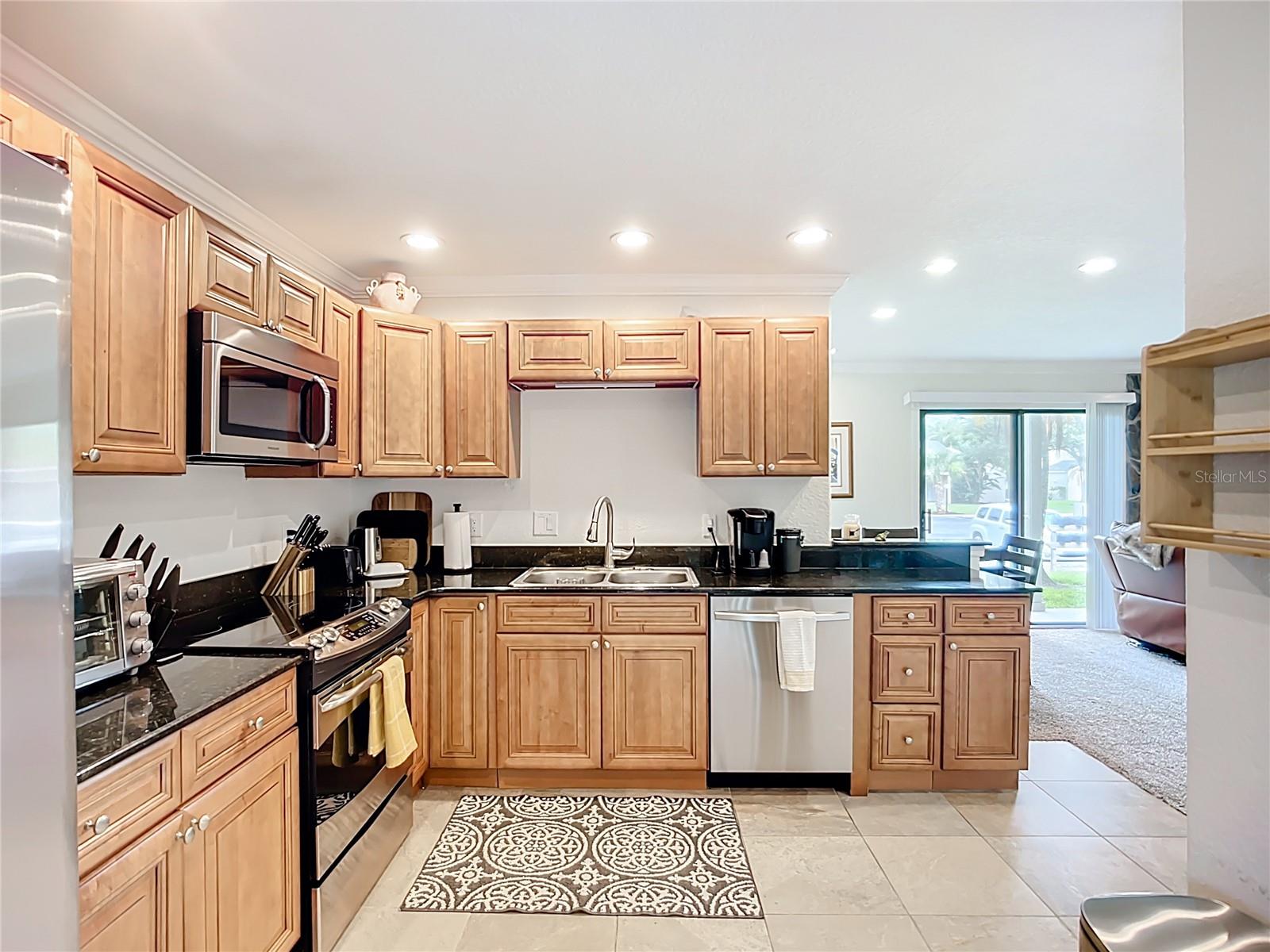 Image 14 of 42 For 2220 Bahia Vista Street G-4