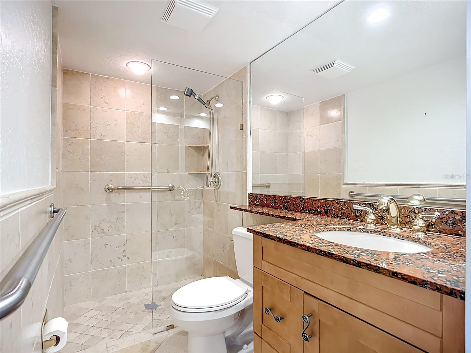 Image 21 of 42 For 2220 Bahia Vista Street G-4