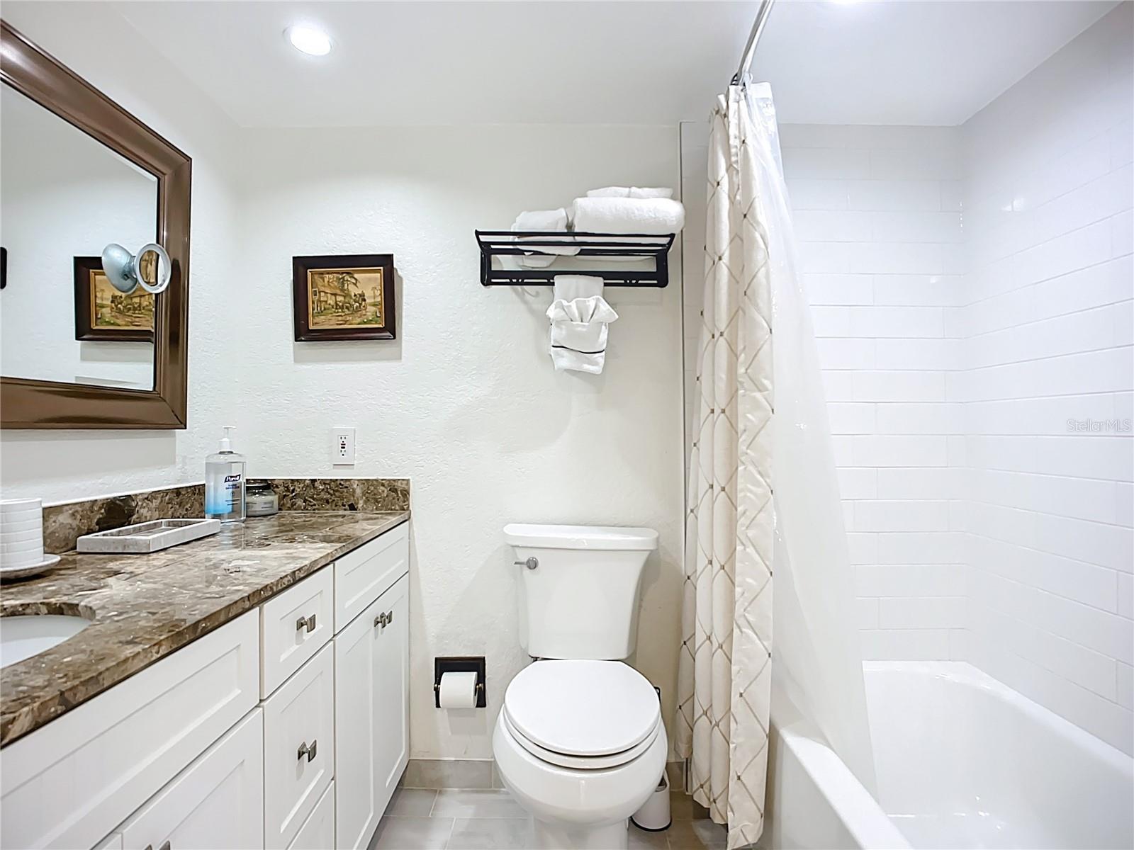 Image 27 of 42 For 2220 Bahia Vista Street G-4