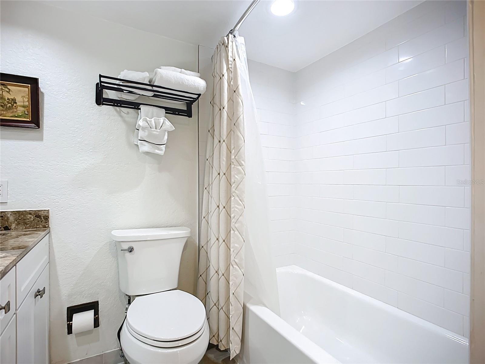 Image 29 of 42 For 2220 Bahia Vista Street G-4