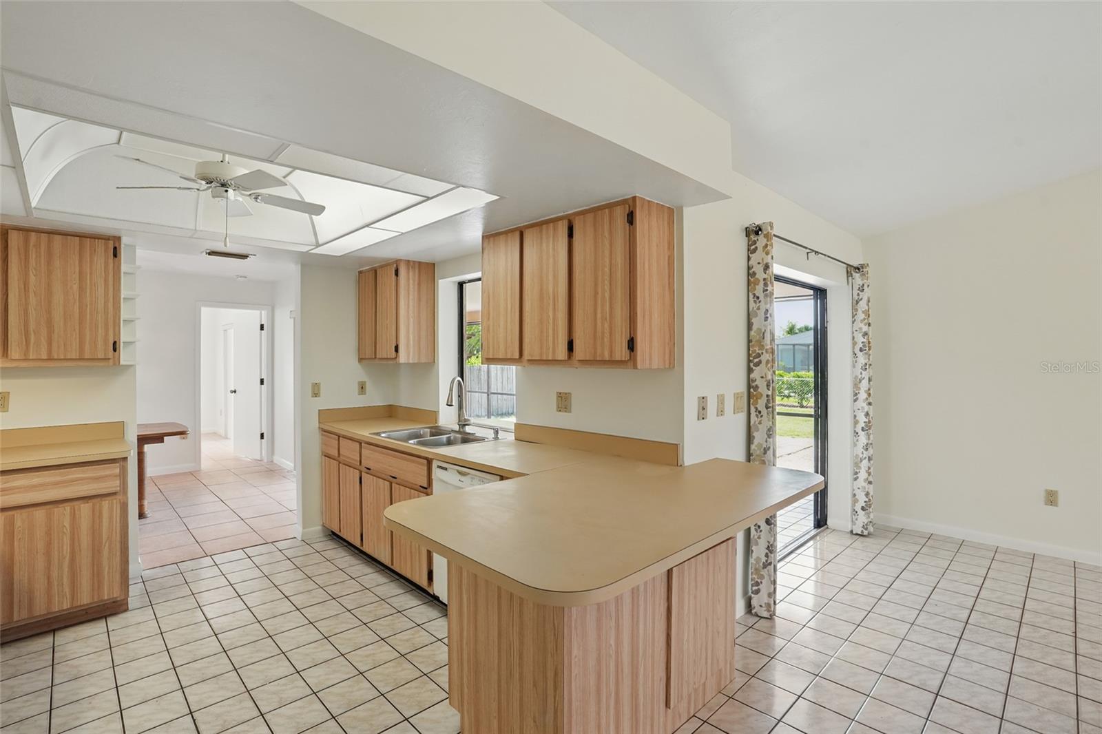 Image 10 of 37 For 268 46th Terrace