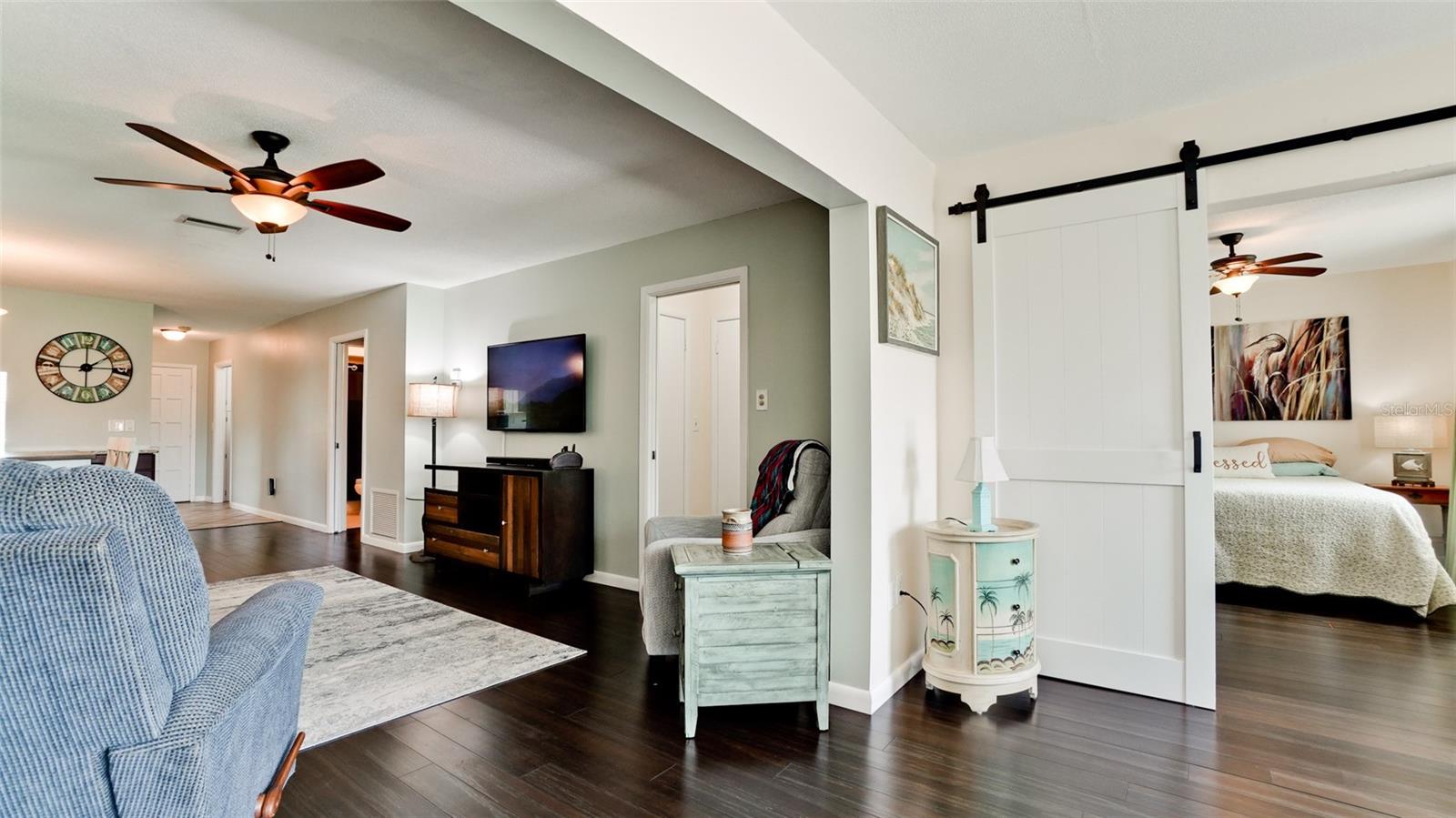 Image 11 of 36 For 3305 Notre Dame Place 3305