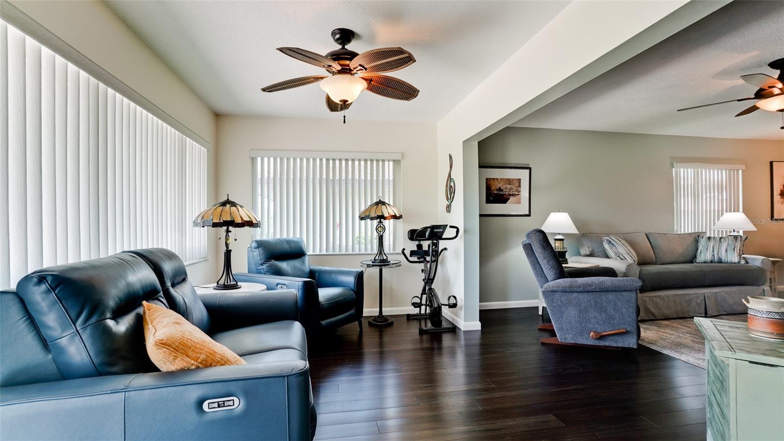 Image 13 of 36 For 3305 Notre Dame Place 3305
