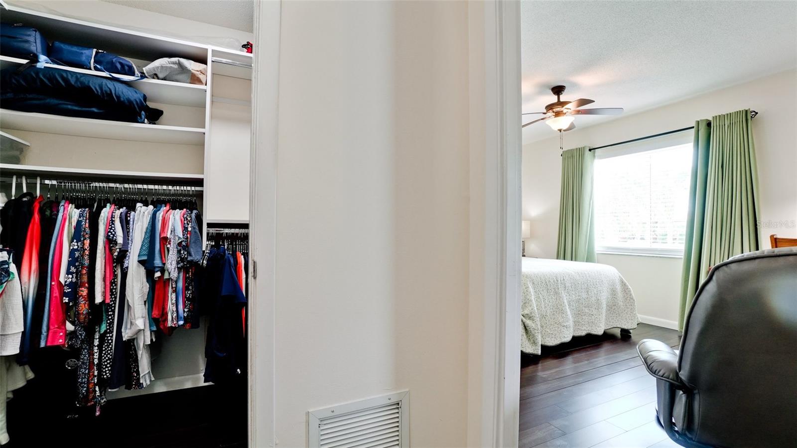 Image 21 of 36 For 3305 Notre Dame Place 3305