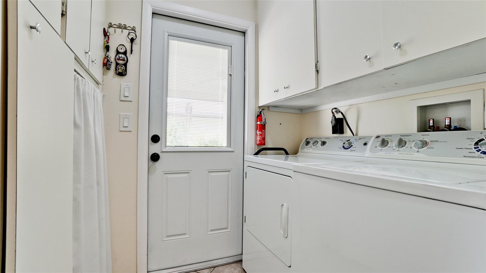 Image 27 of 36 For 3305 Notre Dame Place 3305