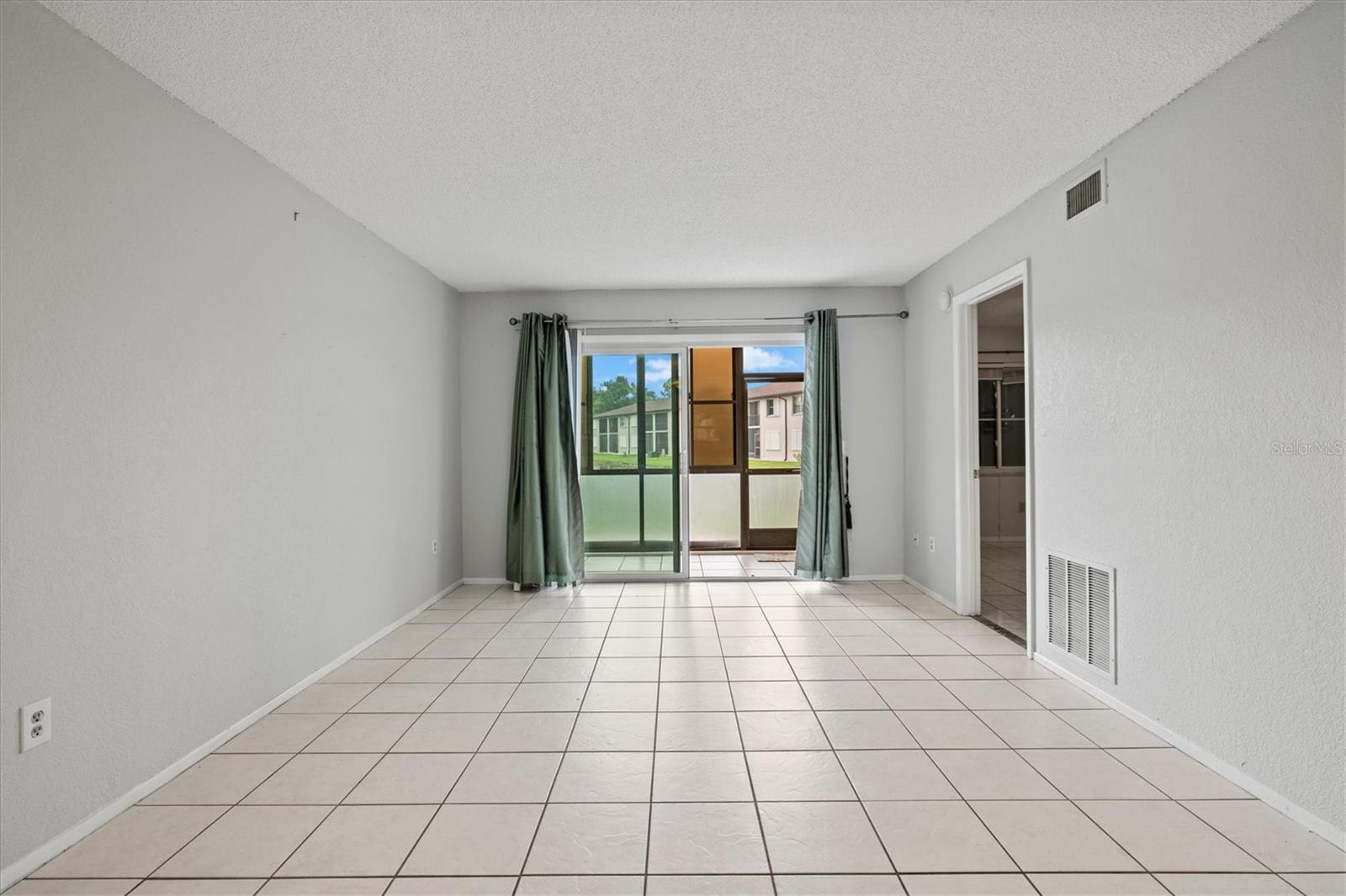 Image 10 of 58 For 25100 Sandhill Boulevard 104 G
