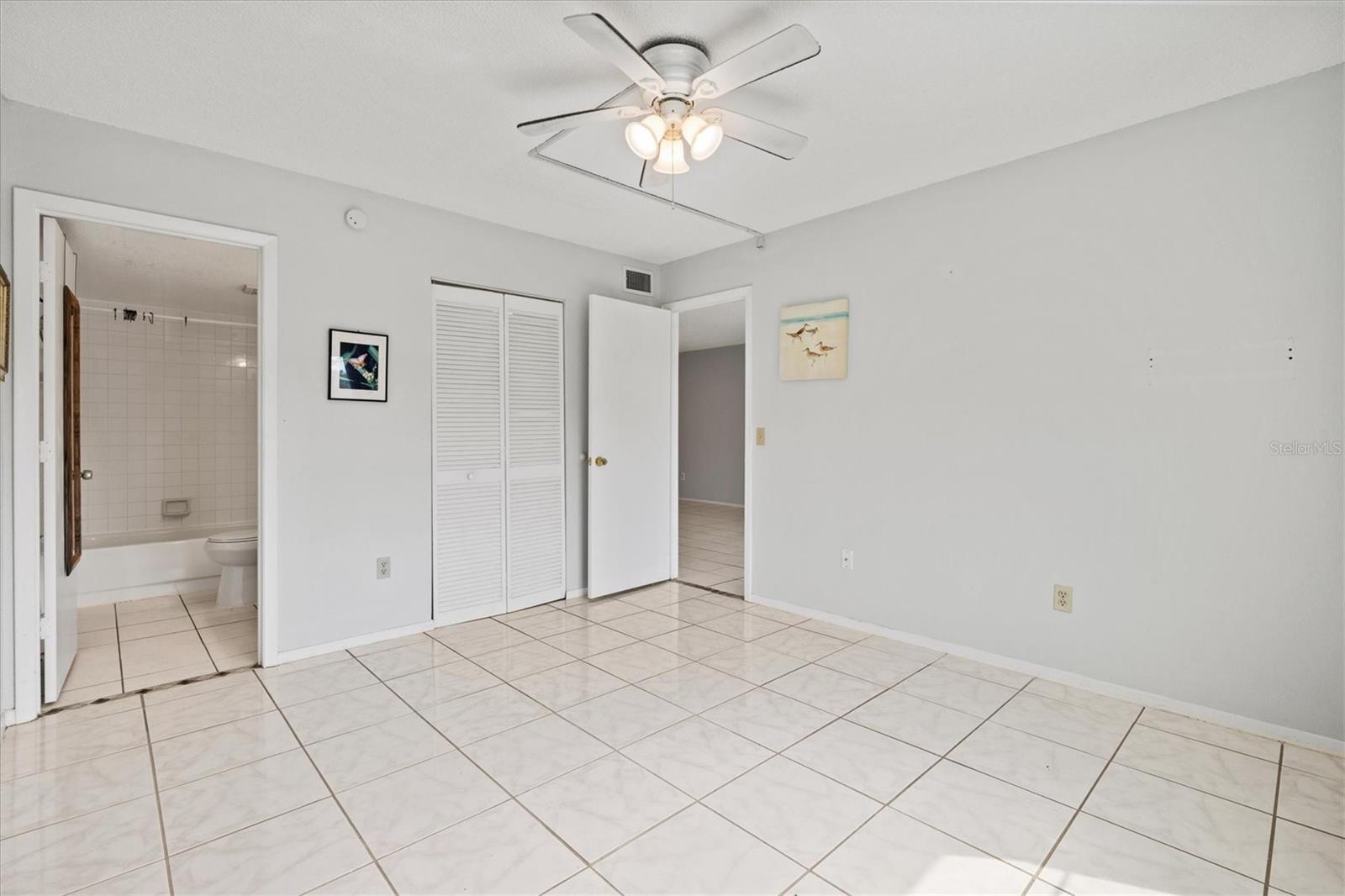 Image 13 of 58 For 25100 Sandhill Boulevard 104 G