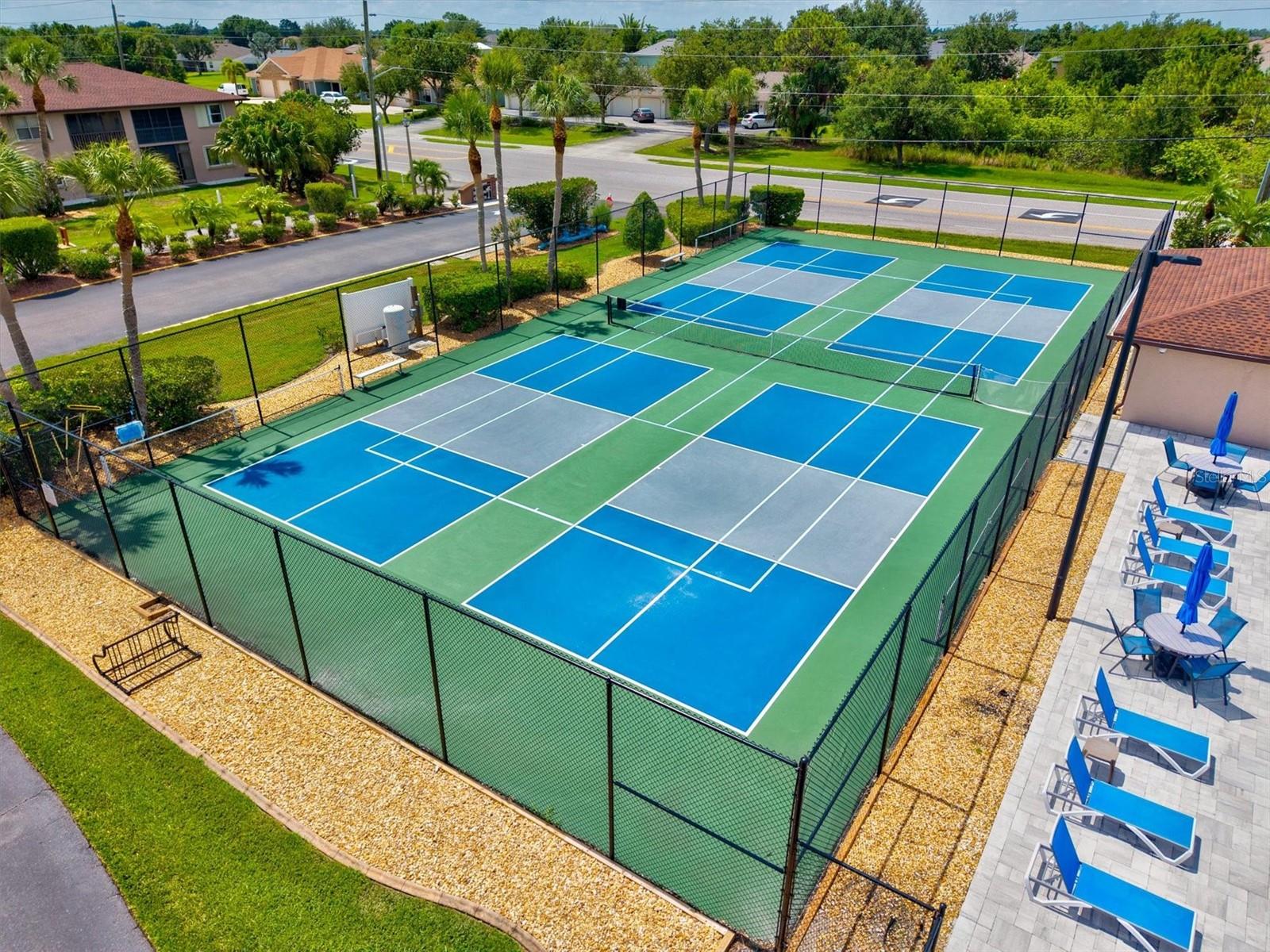 Image 38 of 58 For 25100 Sandhill Boulevard 104 G