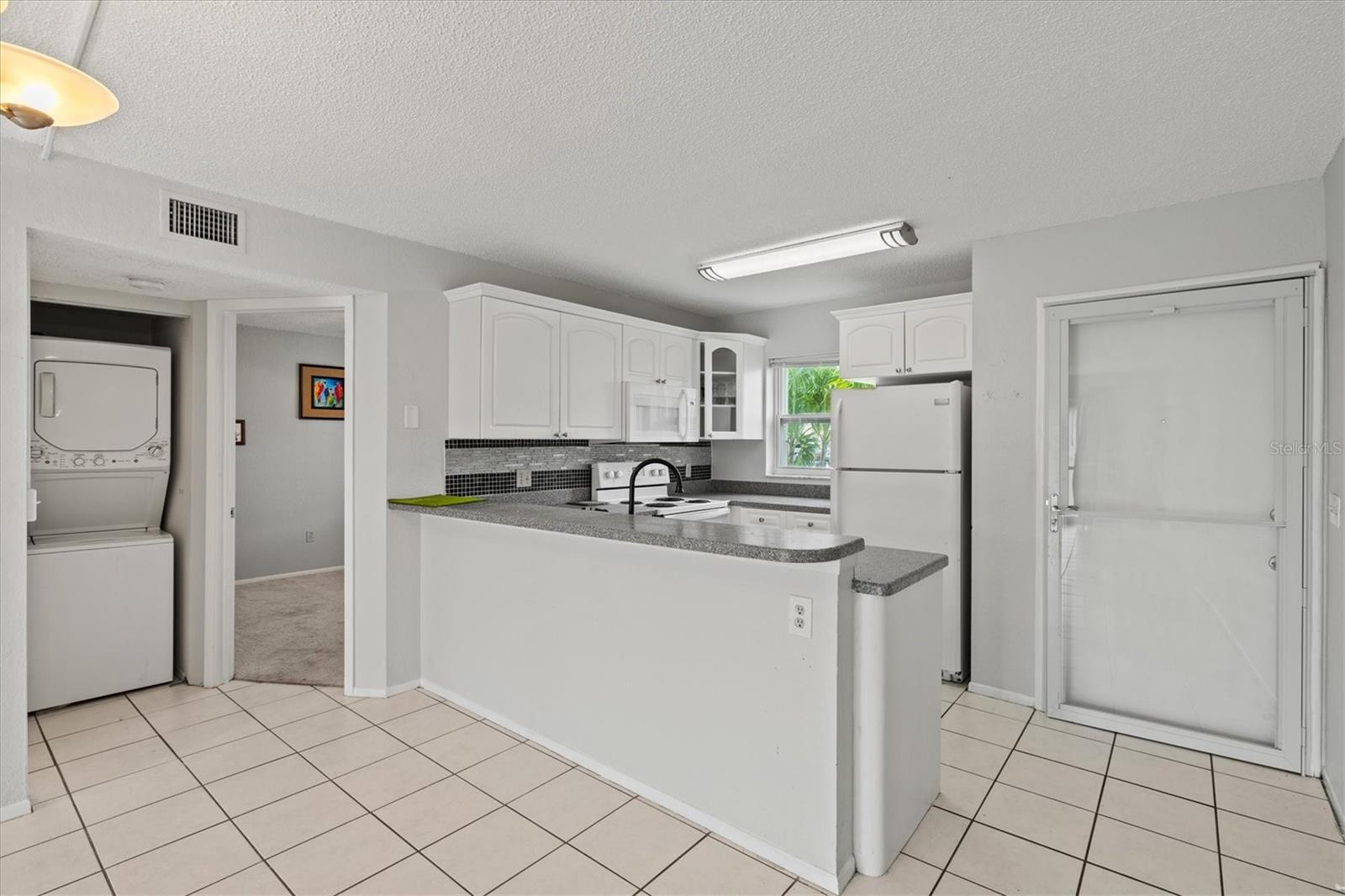 Image 5 of 58 For 25100 Sandhill Boulevard 104 G